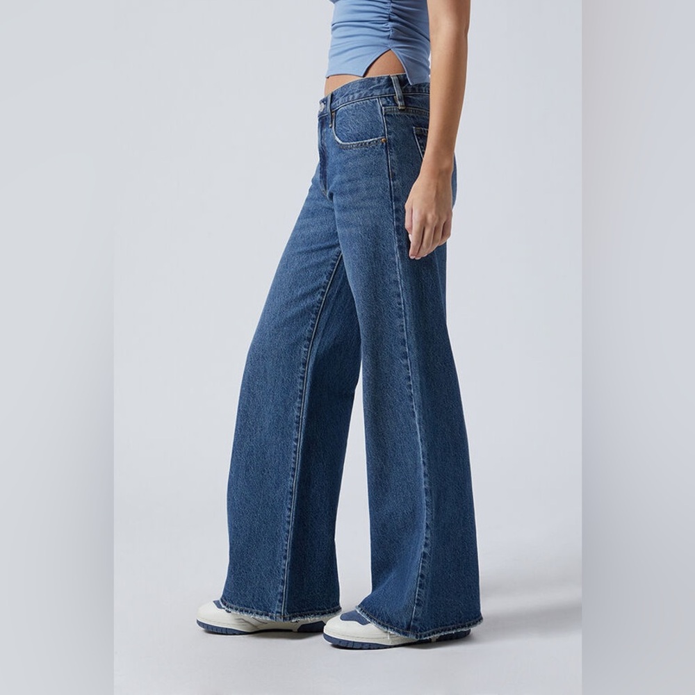 Pacific Sunwear Low Rise Super Baggy Jeans